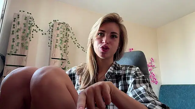 Rossy S online show from July 25, 2026, 3:26 am