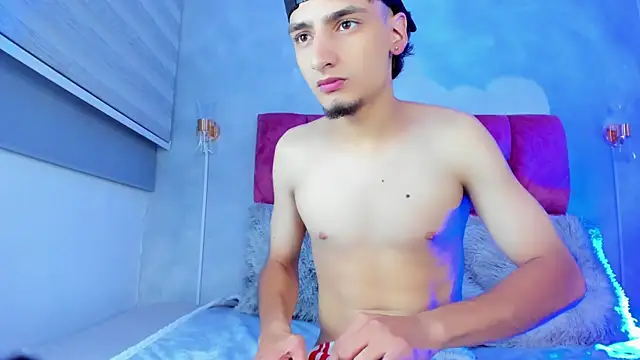 Snapshot of enzo_marblisky chatting on July 24, 2026, 1:14 am enzo marblisky online show from July 24, 2026, 1:14 am