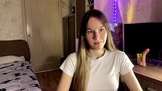 Rina Right online show from August 5, 2026, 10:33 pm