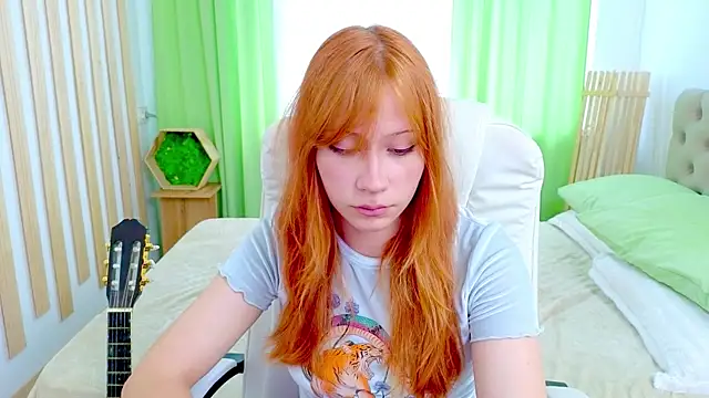 Snapshot of Fleur__Fox chatting on July 27, 2026, 8:54 am Fleur Fox online show from July 27, 2026, 8:54 am