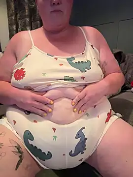 Snapshot of Curvy-BellaXXX chatting on July 28, 2026, 10:09 pm Curvy-BellaXXX online show from July 28, 2026, 10:09 pm