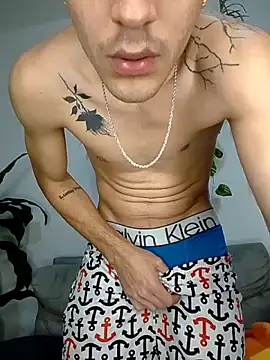 Snapshot of BoyMaxLatin chatting on July 26, 2026, 6:43 am BoyMaxLatin online show from July 26, 2026, 6:43 am