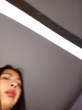 AmberMiiller online show from July 28, 2026, 3:21 pm