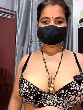 Snapshot of Laila_fuck chatting on July 27, 2026, 2:29 am Laila fuck online show from July 27, 2026, 2:29 am