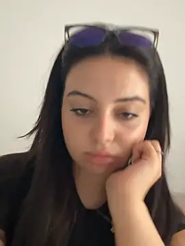 Snapshot of Marialuvvv chatting on July 27, 2026, 6:20 am Marialuvvv online show from July 27, 2026, 6:20 am