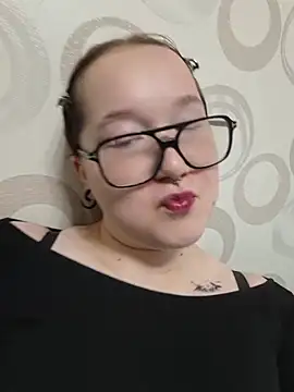 Snapshot of FionaDior chatting on July 24, 2026, 3:10 pm FionaDior online show from July 24, 2026, 3:10 pm