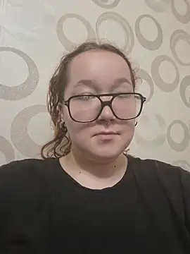Snapshot of FionaDior chatting on July 29, 2026, 4:16 pm FionaDior online show from July 29, 2026, 4:16 pm
