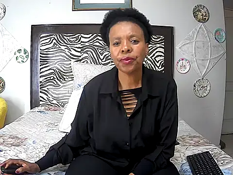 Snapshot of Haval_Black chatting on July 23, 2026, 6:28 pm Haval Black online show from July 23, 2026, 6:28 pm