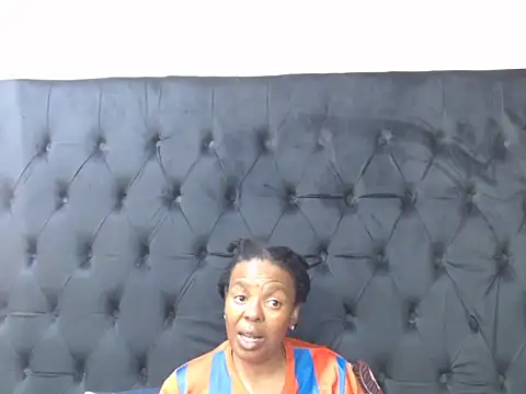 Snapshot of Haval_Black chatting on July 26, 2026, 7:10 pm Haval Black online show from July 26, 2026, 7:10 pm