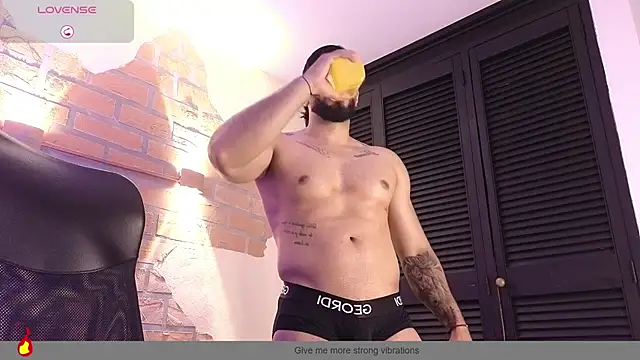 Enzo 001 online show from July 28, 2026, 7:39 pm