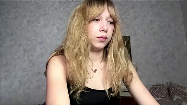 AriaFlyFerrari online show from July 25, 2026, 6:11 am