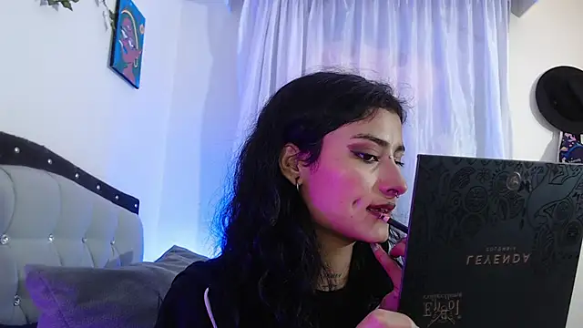 Lili clan1 online show from July 27, 2026, 5:03 am