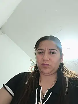 Snapshot of Erika-sm chatting on July 26, 2026, 9:32 pm Erika-sm online show from July 26, 2026, 9:32 pm