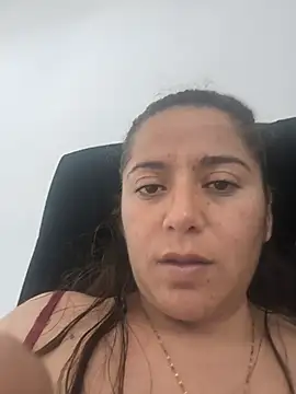 Snapshot of Erika-sm chatting on July 28, 2026, 5:12 pm Erika-sm online show from July 28, 2026, 5:12 pm