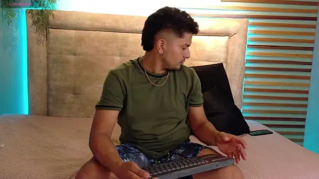 Snapshot of ander_camila chatting on July 29, 2026, 1:15 am ander camila online show from July 29, 2026, 1:15 am