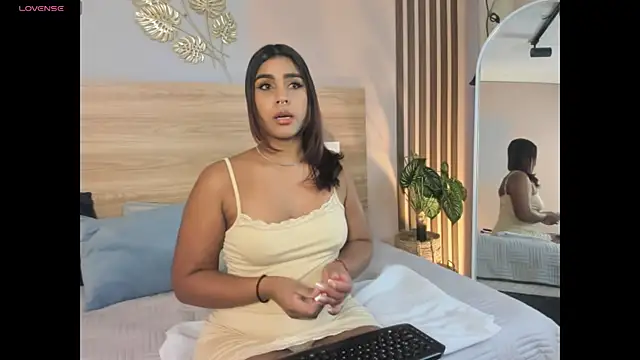 ateneaa lux online show from July 27, 2026, 7:32 pm