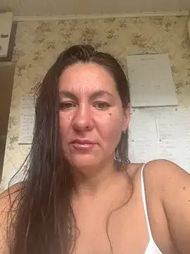 Snapshot of Tina_Moretty chatting on July 28, 2026, 2:24 pm Tina Moretty online show from July 28, 2026, 2:24 pm