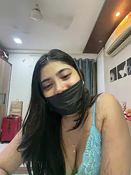 Snapshot of Alizahincontrol chatting on July 23, 2026, 4:27 pm Alizahincontrol online show from July 23, 2026, 4:27 pm