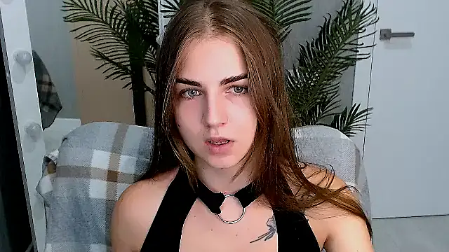 Snapshot of LiluBloom chatting on July 29, 2026, 5:16 am LiluBloom online show from July 29, 2026, 5:16 am