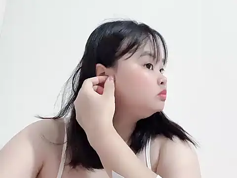 Nhungnhung88 online show from July 28, 2026, 7:59 am