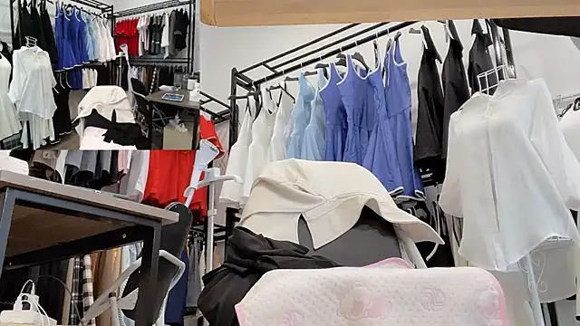 Katy Bae online show from April 9, 2026, 4:45 am