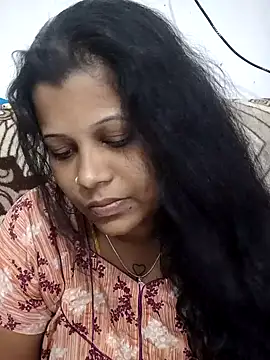 Jillukutty143 online show from July 26, 2026, 8:21 am