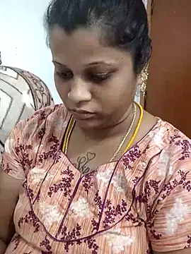 Jillukutty143 online show from July 27, 2026, 9:05 am