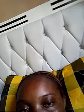 Snapshot of lovebby2 chatting on July 28, 2026, 12:48 pm lovebby2 online show from July 28, 2026, 12:48 pm