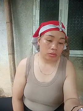 Fiona hi online show from July 28, 2026, 4:52 am
