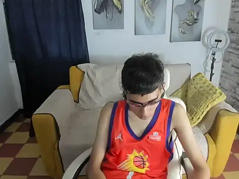 Snapshot of raul_silva chatting on July 23, 2026, 1:58 am raul silva online show from July 23, 2026, 1:58 am
