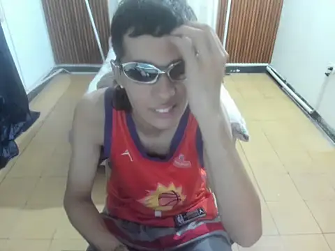 Snapshot of raul_silva chatting on July 27, 2026, 7:10 pm raul silva online show from July 27, 2026, 7:10 pm