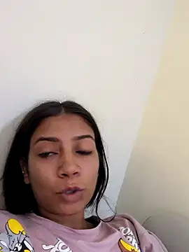 Snapshot of Cococharm01 chatting on July 26, 2026, 5:04 am Cococharm01 online show from July 26, 2026, 5:04 am