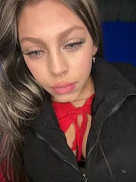 MeganBlom online show from July 27, 2026, 11:34 pm