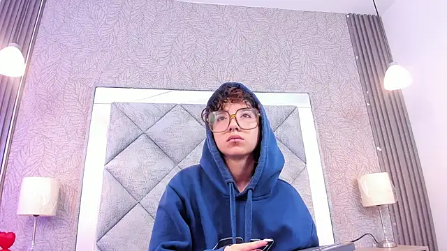 KoreeSpring online show from July 28, 2026, 11:28 am