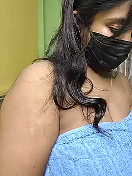 Angel Julia online show from July 28, 2026, 5:01 pm