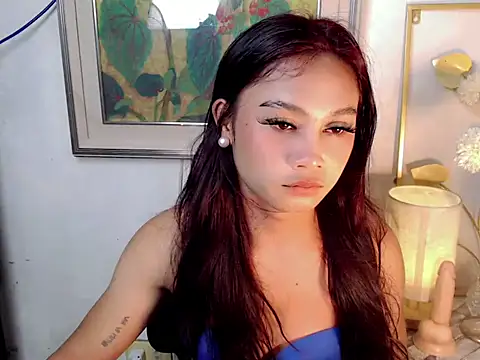 Hottest Nicolee online show from July 28, 2026, 6:20 pm