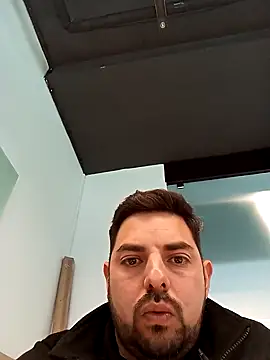 robredoj online show from October 8, 2025, 2:04 pm