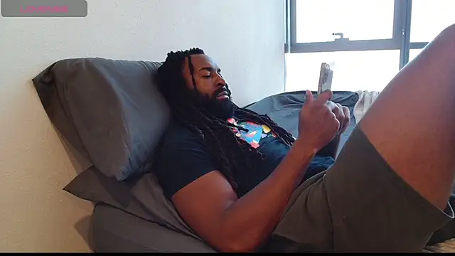 Snapshot of blackmuscless chatting on July 23, 2026, 6:17 pm blackmuscless online show from July 23, 2026, 6:17 pm