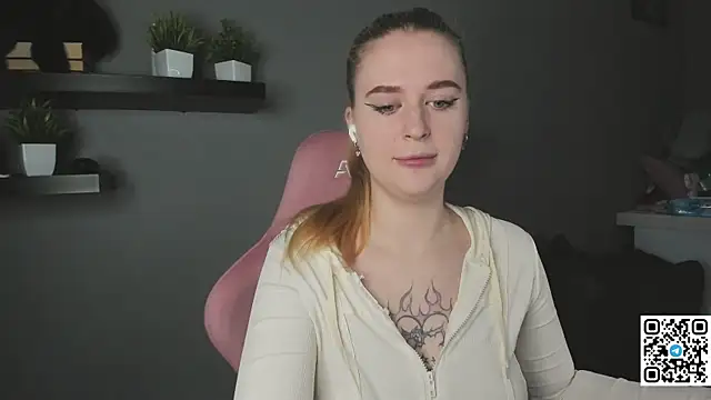 Snapshot of Betany_foxs chatting on July 28, 2026, 2:40 am Betany foxs online show from July 28, 2026, 2:40 am