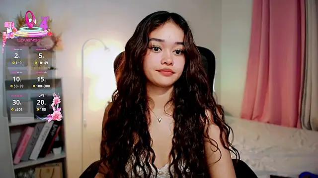 Snapshot of Roxxy_Bloom chatting on July 27, 2026, 12:34 pm Roxxy Bloom online show from July 27, 2026, 12:34 pm