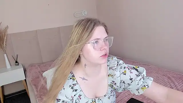 Rina babyyy online show from July 29, 2026, 1:59 am