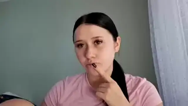Snapshot of Mira_Stavik chatting on July 28, 2026, 6:09 am Mira Stavik online show from July 28, 2026, 6:09 am