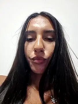 Andreea C online show from July 28, 2026, 4:39 pm