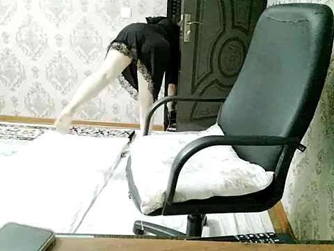 Snapshot of CurvyLunaBabe chatting on July 26, 2026, 9:38 am CurvyLunaBabe online show from July 26, 2026, 9:38 am