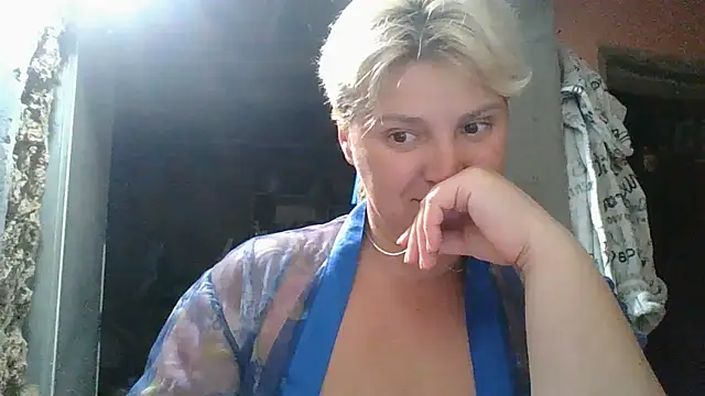CutieKis online show from July 28, 2026, 8:01 pm