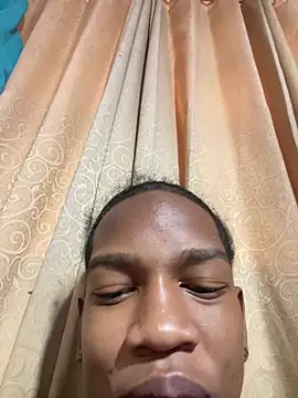 Snapshot of AfroWayuuu chatting on July 26, 2026, 7:32 pm AfroWayuuu online show from July 26, 2026, 7:32 pm