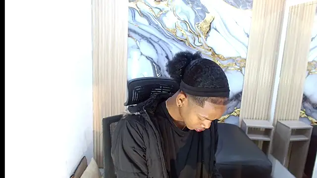 Snapshot of AfroWayuuu chatting on July 29, 2026, 12:14 pm AfroWayuuu online show from July 29, 2026, 12:14 pm