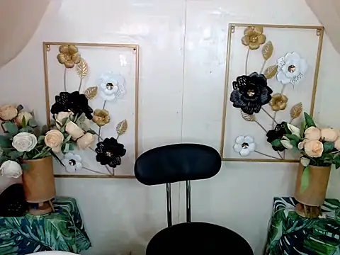 its me cristin online show from July 27, 2026, 5:31 pm