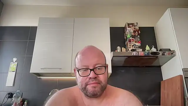 Snapshot of theitalianbear chatting on May 12, 2026, 7:38 am theitalianbear online show from May 12, 2026, 7:38 am