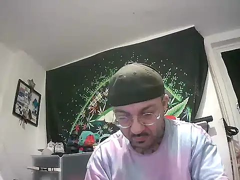 Snapshot of MagicStickBoy chatting on February 27, 2026, 6:13 am MagicStickBoy online show from February 27, 2026, 6:13 am